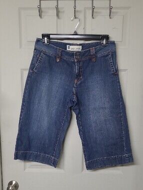 Gap Jeans Vintage Culottes Blue Denim Mid-Rise Copper-tone Buttons Size 10 GUC